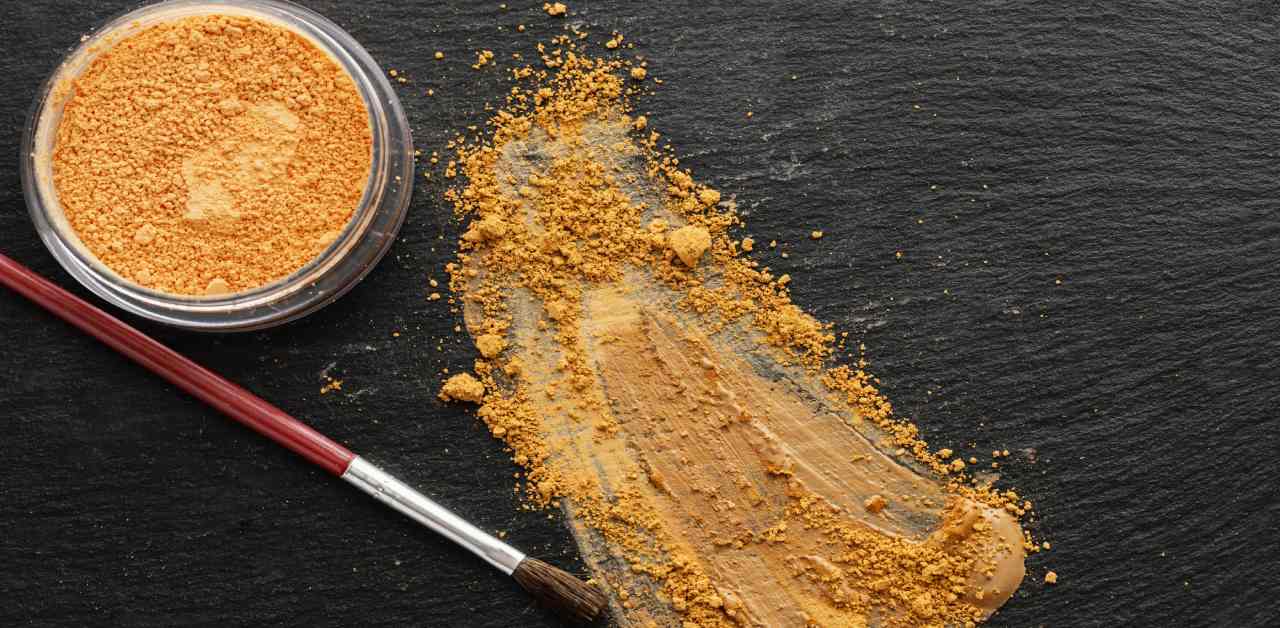 Sandalwood powder and its benefits