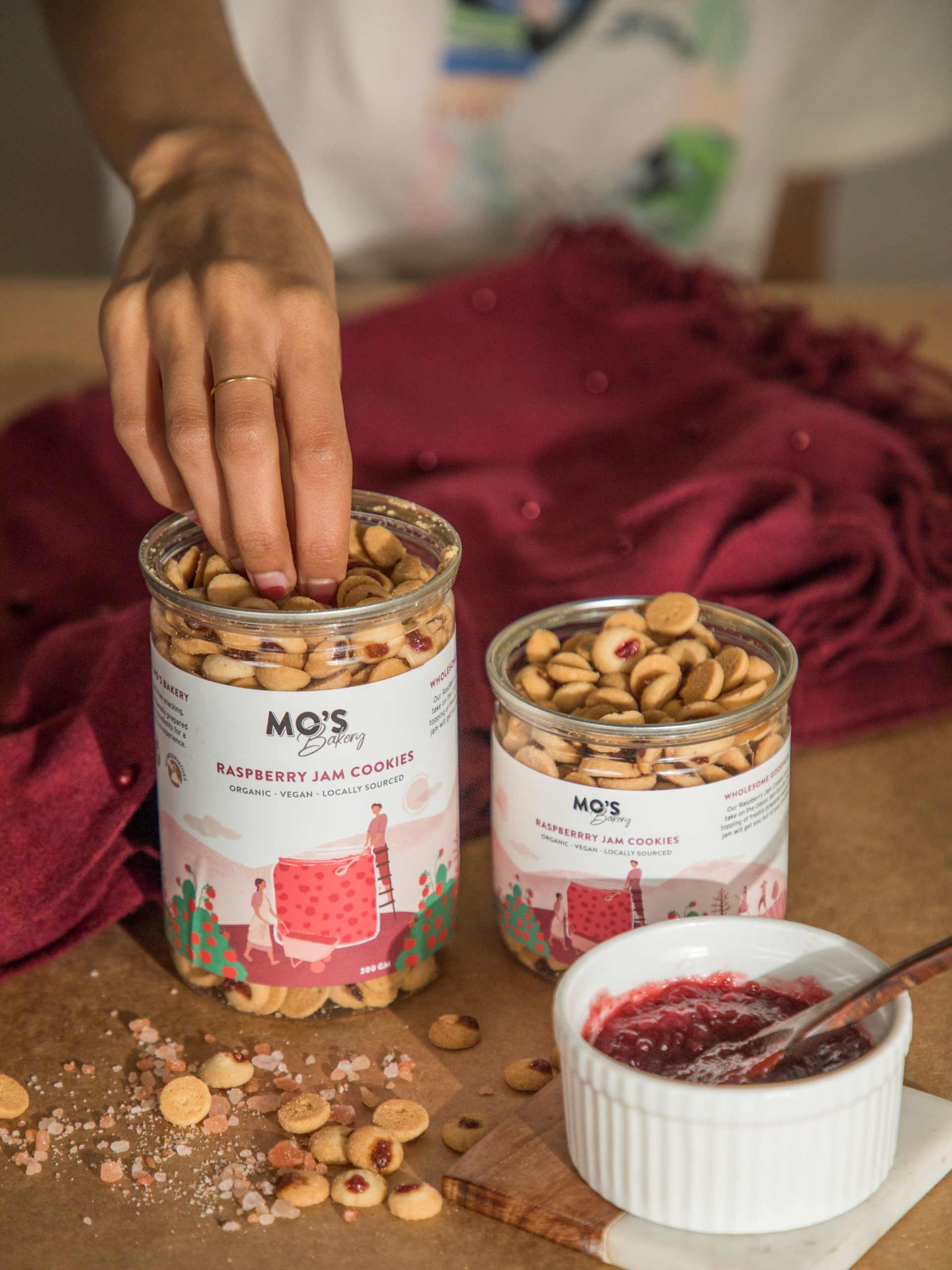 Product: Mo’s Bakery Raspberry Jam Cookies