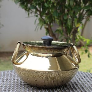 Product: Indian Bartan Brass Patili / Baltoyi With Lid (3litres)