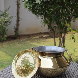 Product: Indian Bartan Brass Patili / Baltoyi With Lid (5litres)